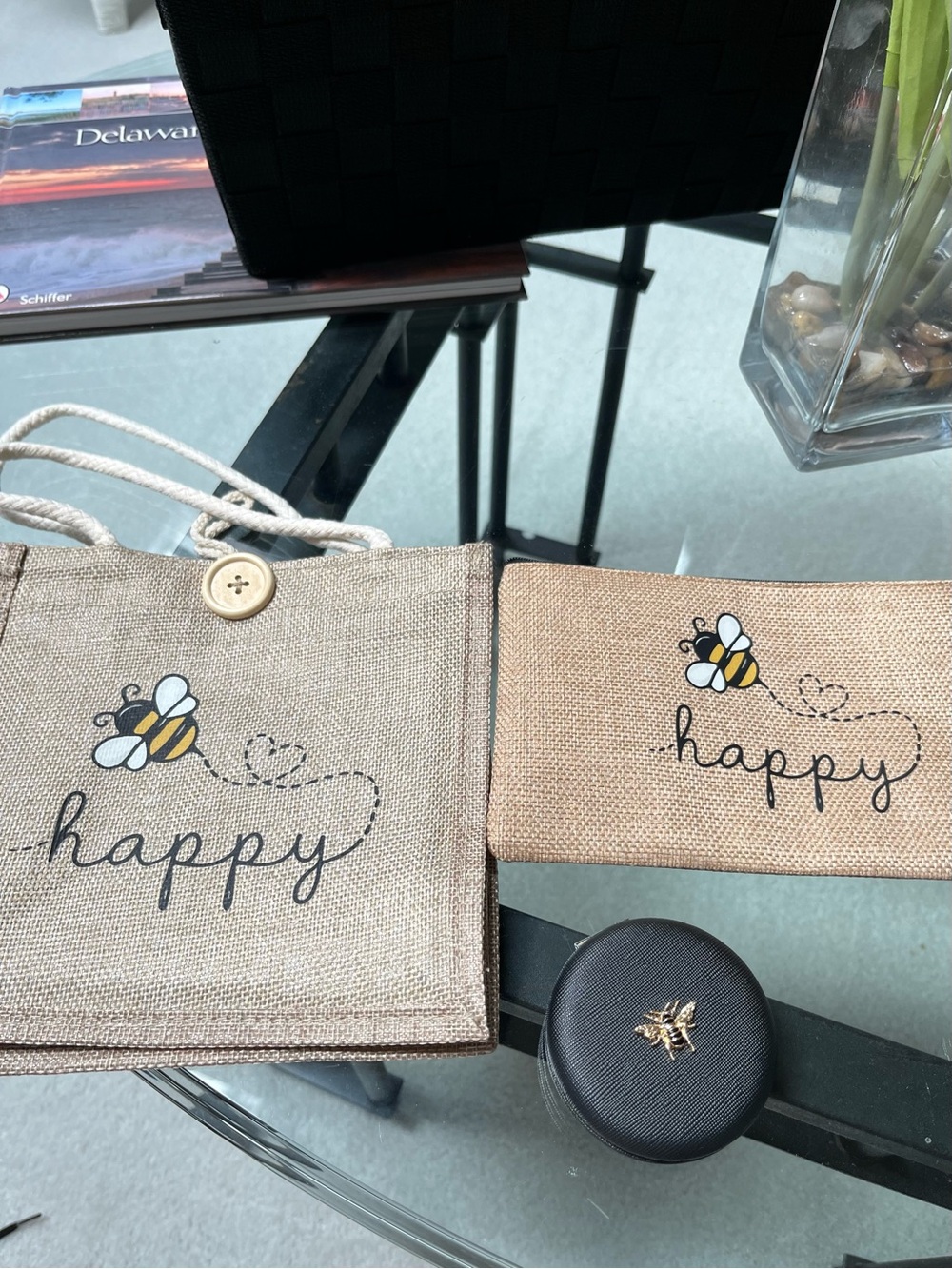 NWOT. Happy Bee Jute Tote and Pouch Set - Natural Beige with Yellow Bee